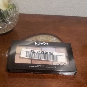 New-NYX Professional Makeup Strobe Of Genius Illuminating Palette